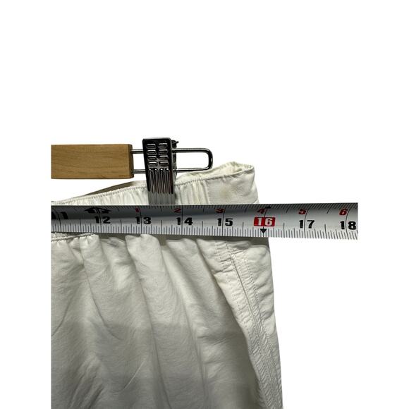 L.L. Bean Women’s White Supplex Nylon Shorts Size Small Regular Drawstring Lined - Picture 4 of 10